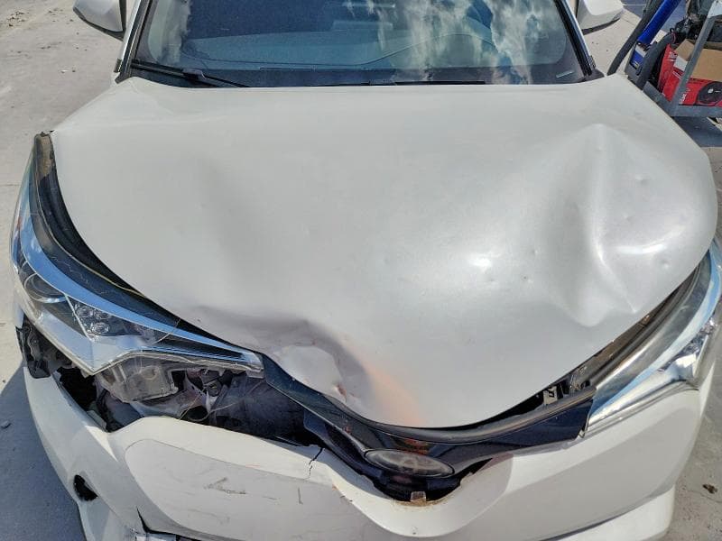 2019 TOYOTA C-HR LE 11