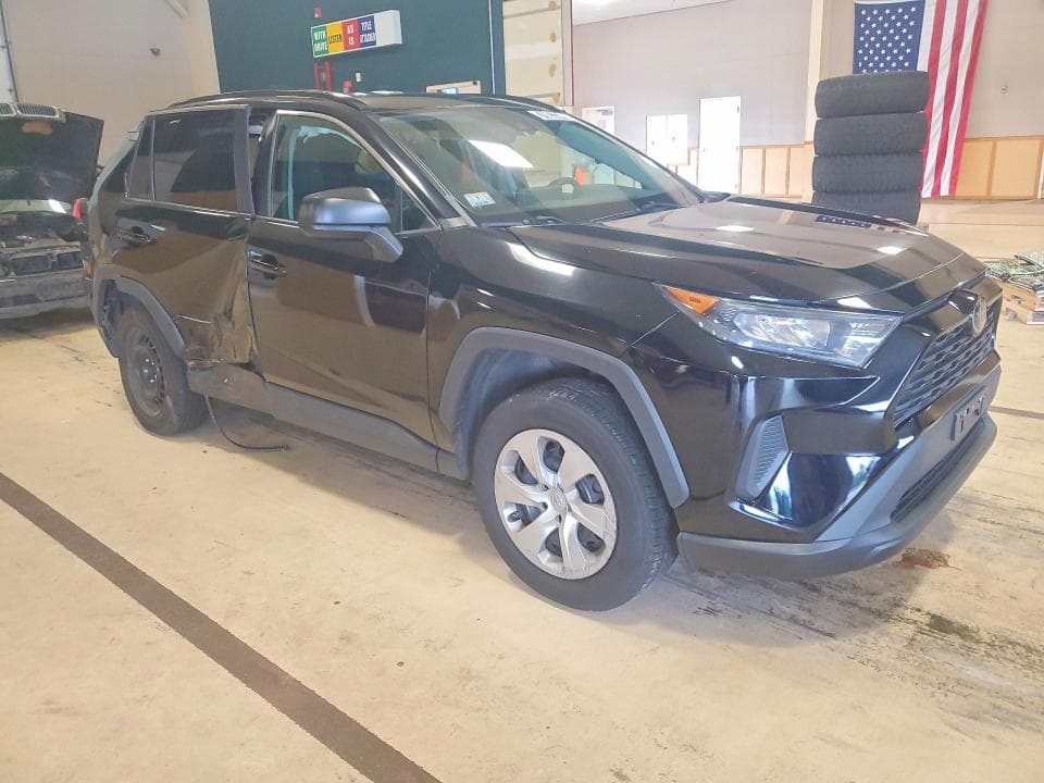 2021 TOYOTA RAV4 LE 4