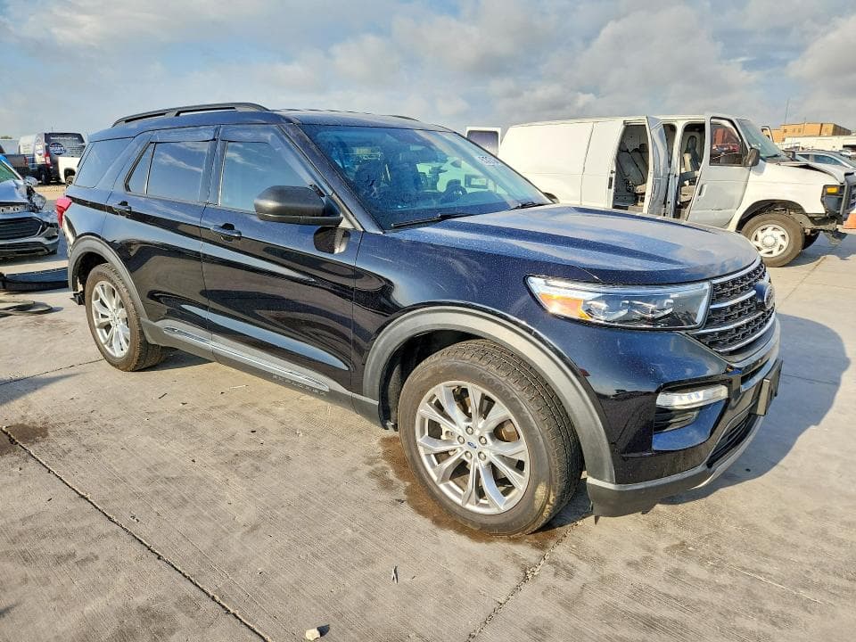 2020 FORD EXPLORER XLT 4