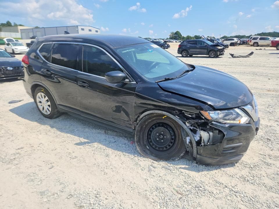 2017 NISSAN ROGUE S 4
