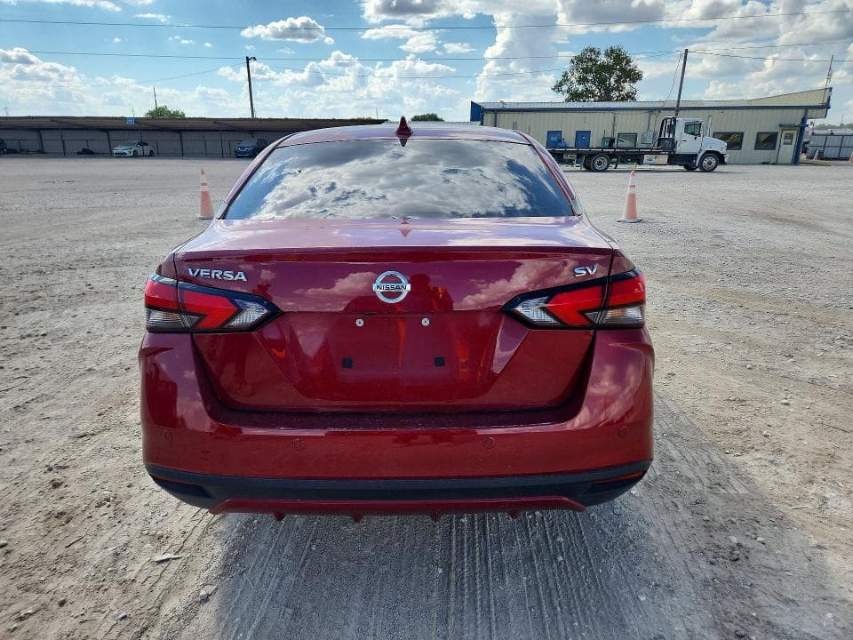 2021 NISSAN VERSA SV 6