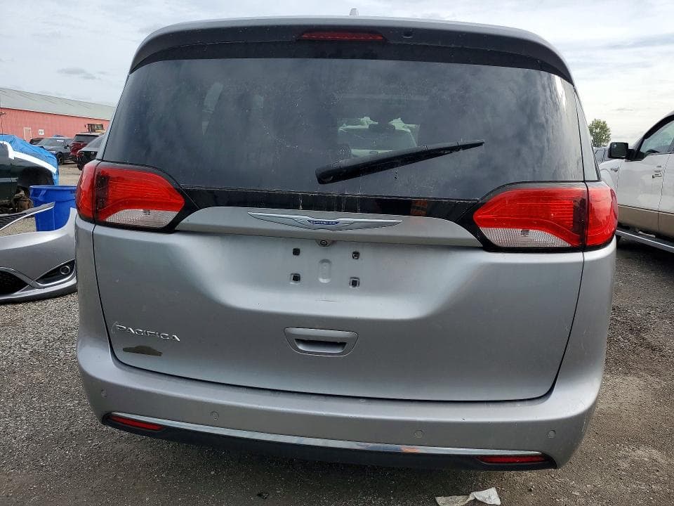 2018 CHRYSLER PACIFICA TOURING L PLUS 6