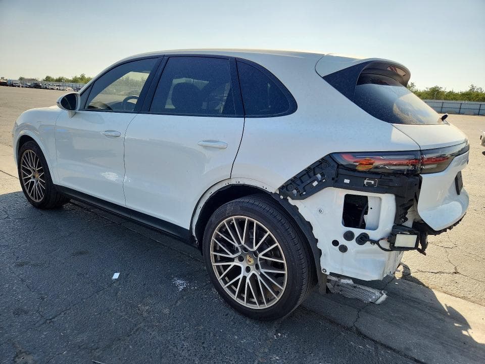 2023 PORSCHE CAYENNE BASE 2