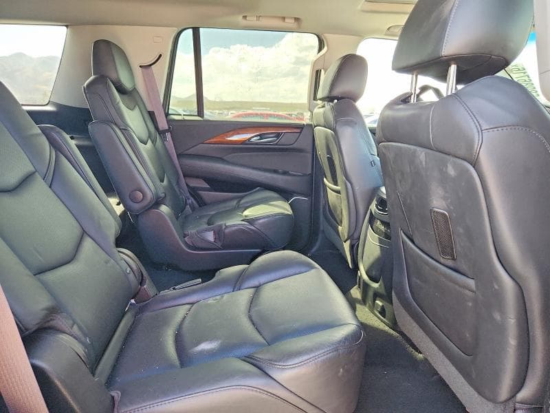 2017 CADILLAC ESCALADE LUXURY 11