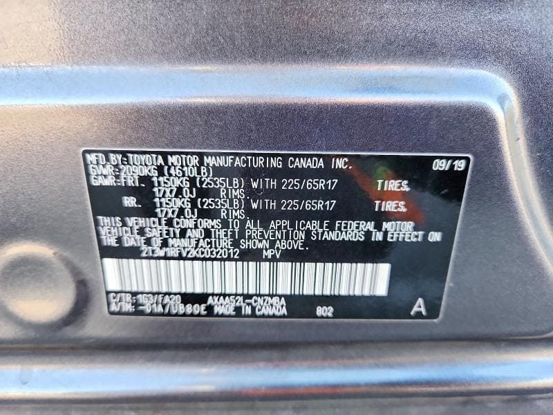 2019 TOYOTA RAV4 XLE 13