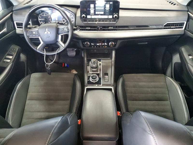 2024 MITSUBISHI OUTLANDER SE 8
