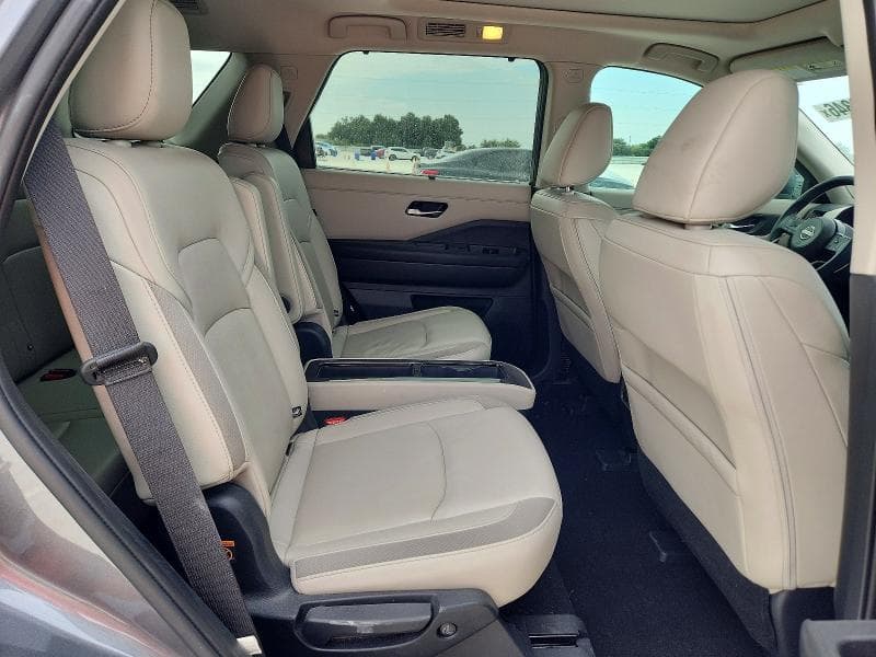 2023 NISSAN PATHFINDER SL 11