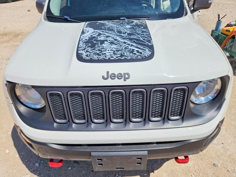2017 JEEP RENEGADE TRAILHAWK 11