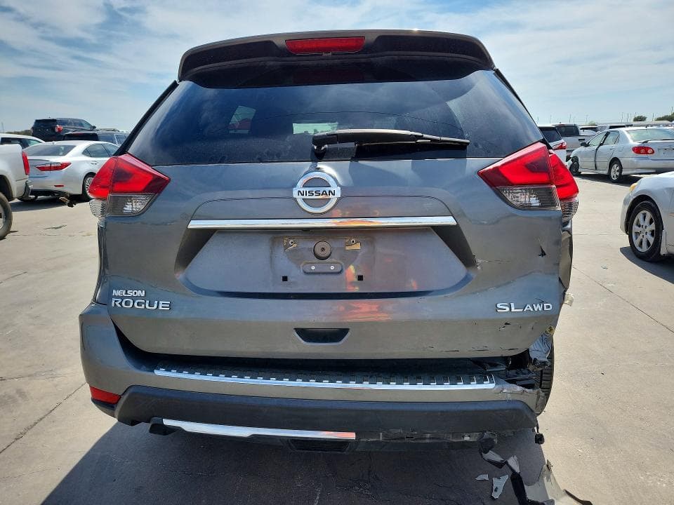 2017 NISSAN ROGUE SL 6