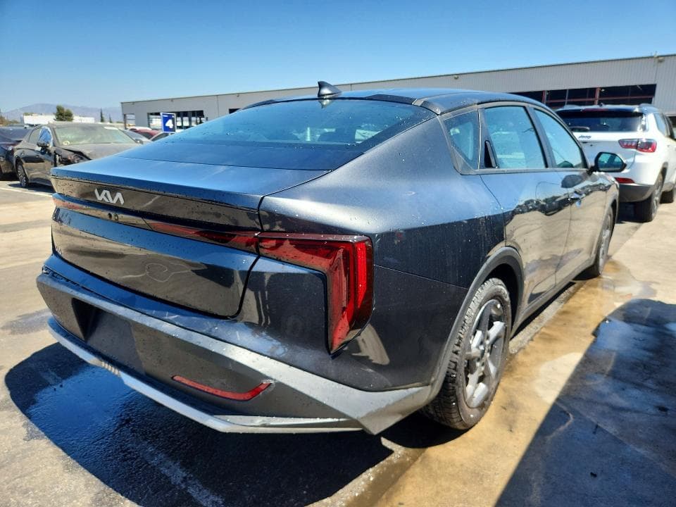 2026 KIA K4 LXS 3