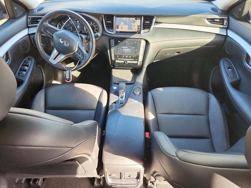 2021 INFINITI QX50 ESSENTIAL 8