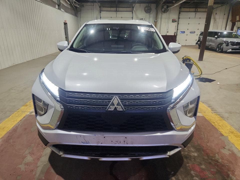2025 MITSUBISHI ECLIPSE CROSS SE 5