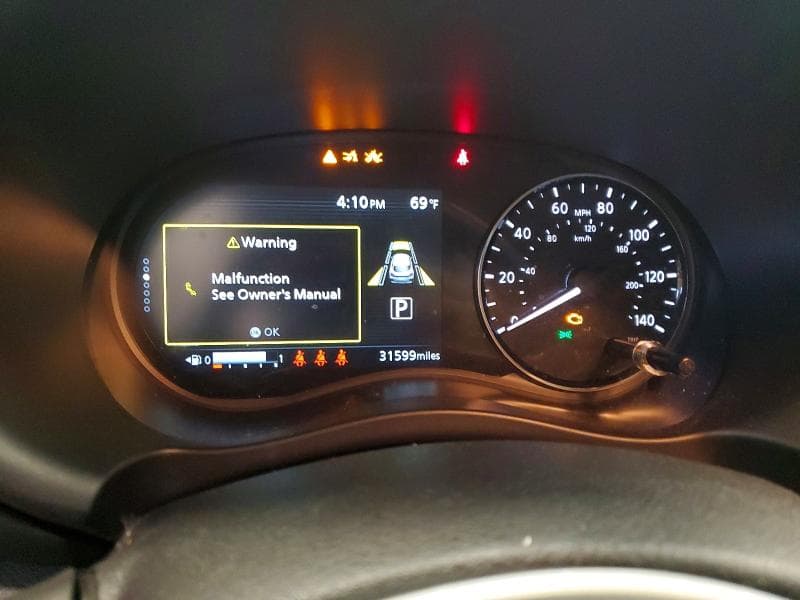 2023 NISSAN KICKS SR 9