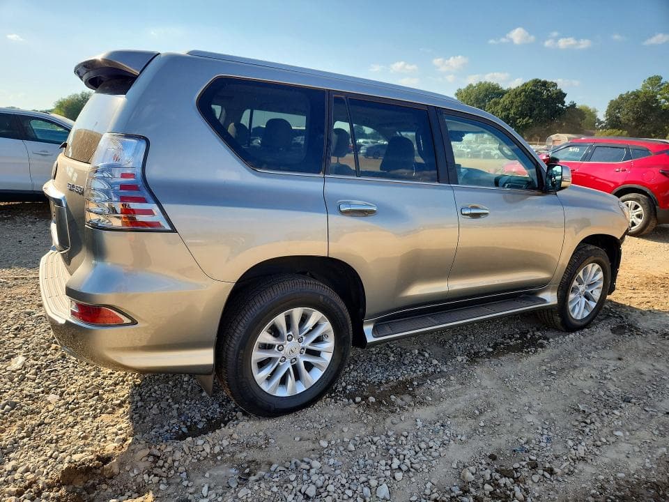 2023 LEXUS GX 460 3