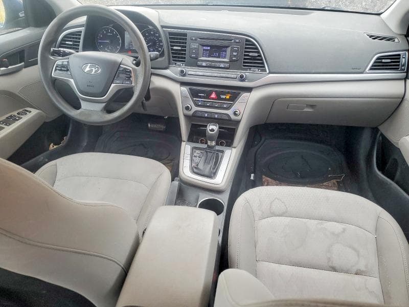 2017 HYUNDAI ELANTRA SE 8
