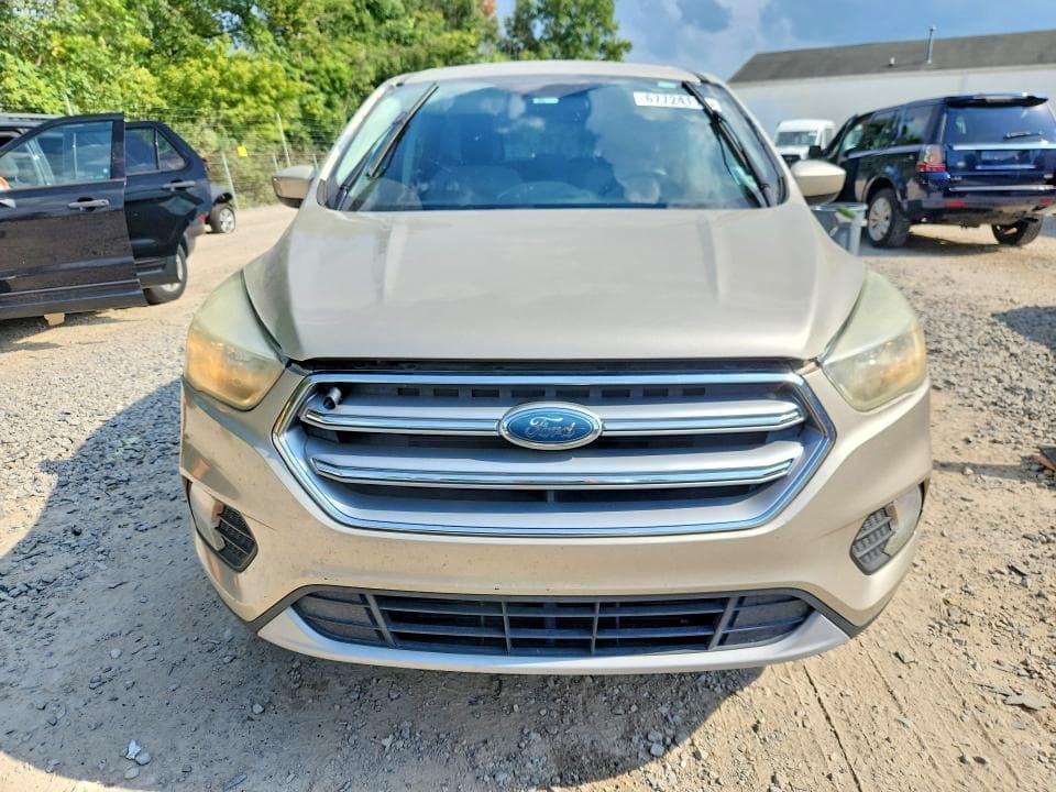 2017 FORD ESCAPE SE 5