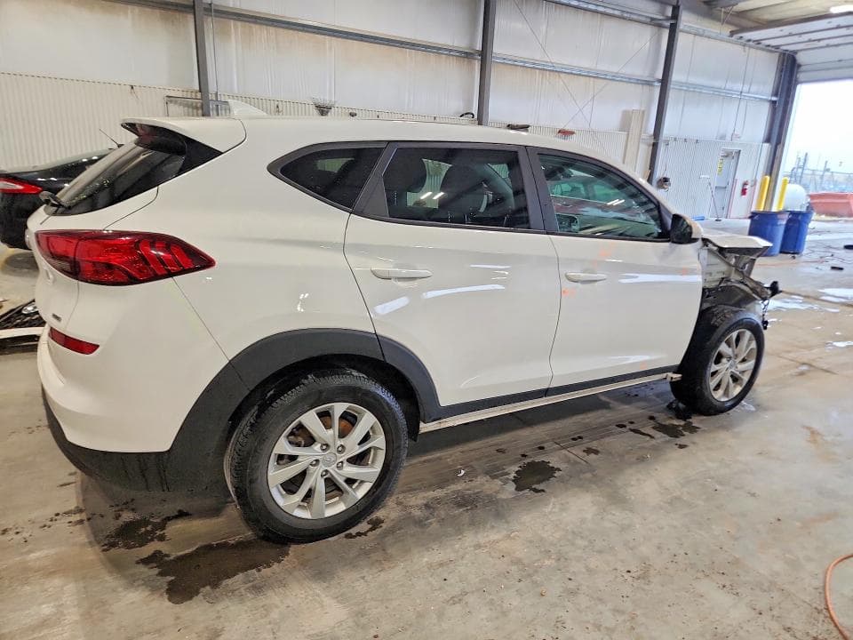 2020 HYUNDAI TUCSON SE 3