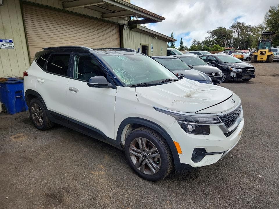 2021 KIA SELTOS S 4