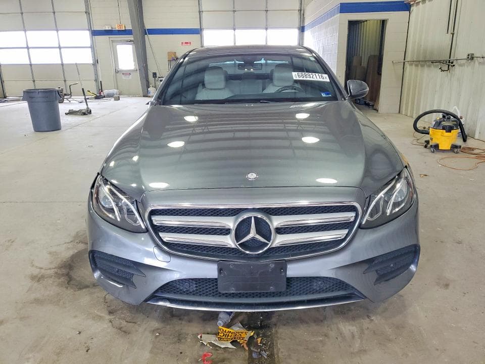 2017 MERCEDES-BENZ E 300 4MATIC 5
