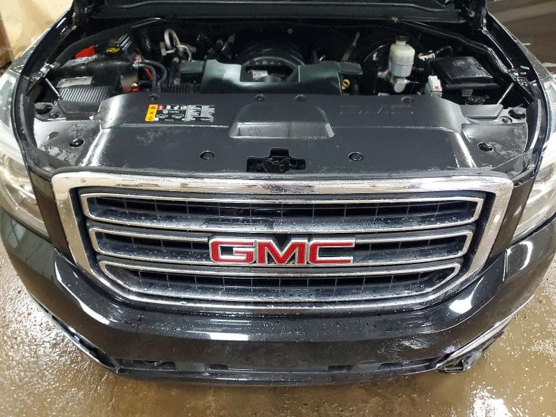 2020 GMC YUKON SLT 12