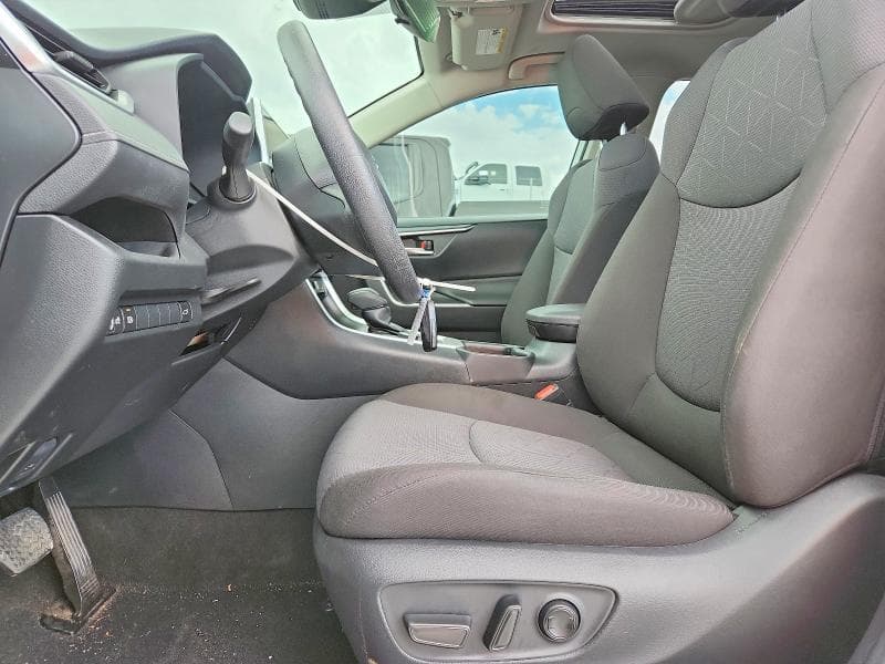 2025 TOYOTA RAV4 HYBRID XLE 7