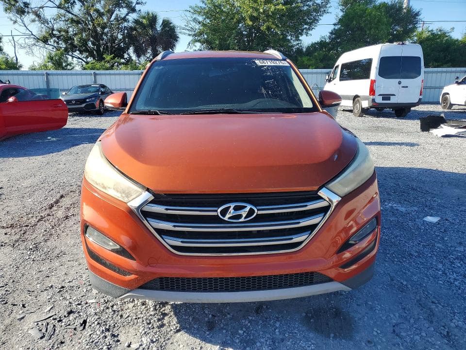 2017 HYUNDAI TUCSON LIMITED 5
