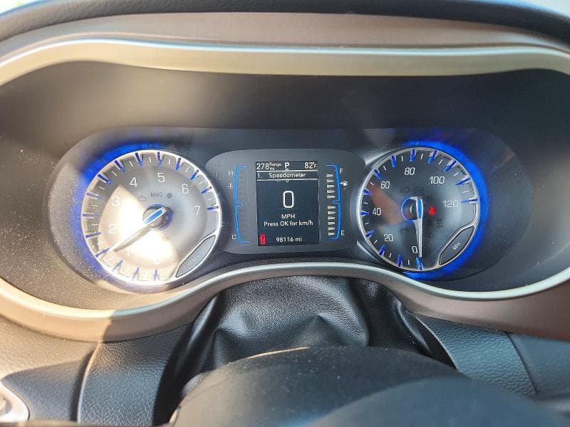 2017 CHRYSLER PACIFICA TOURING 9
