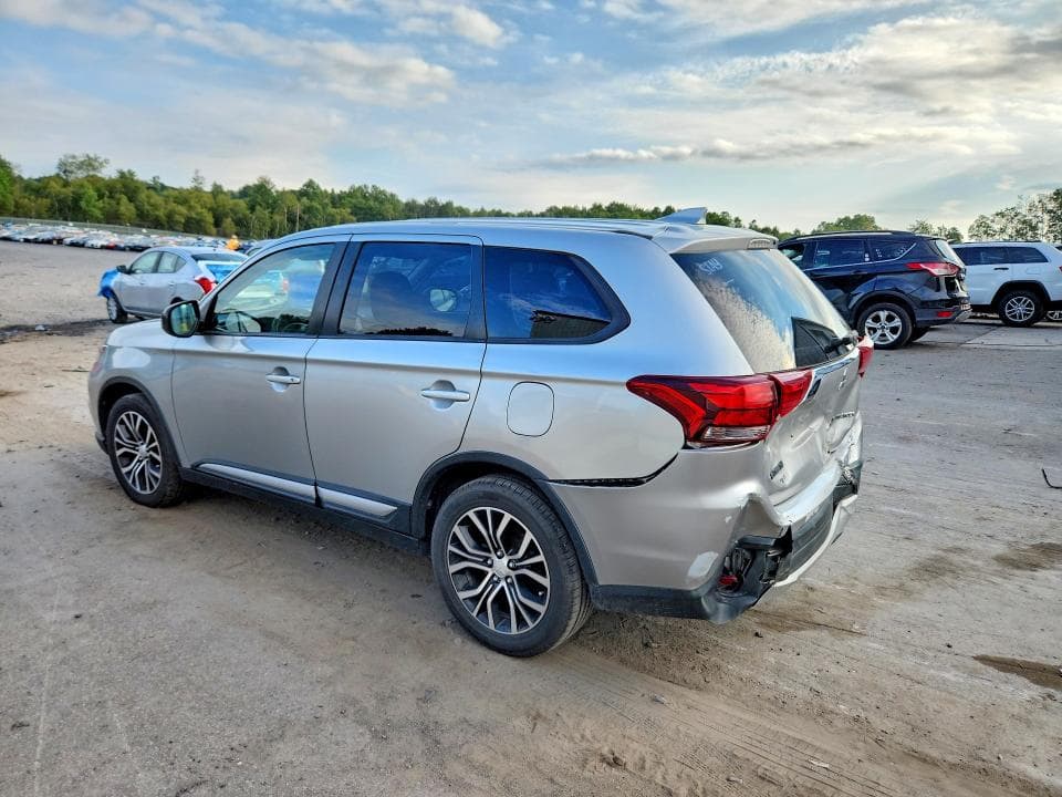 2018 MITSUBISHI OUTLANDER ES 2