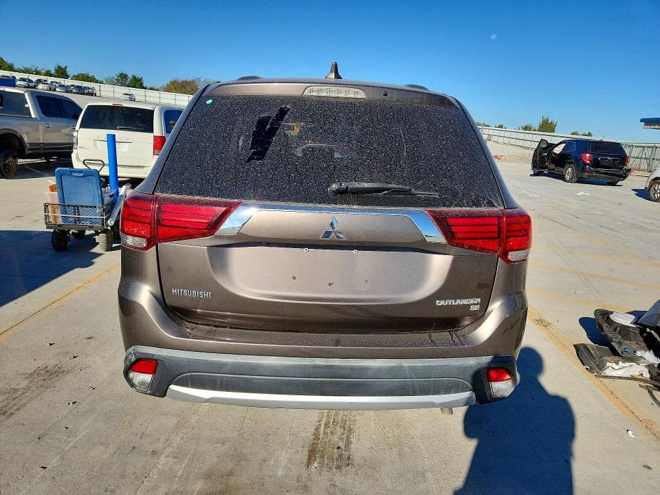 2018 MITSUBISHI OUTLANDER SE 6