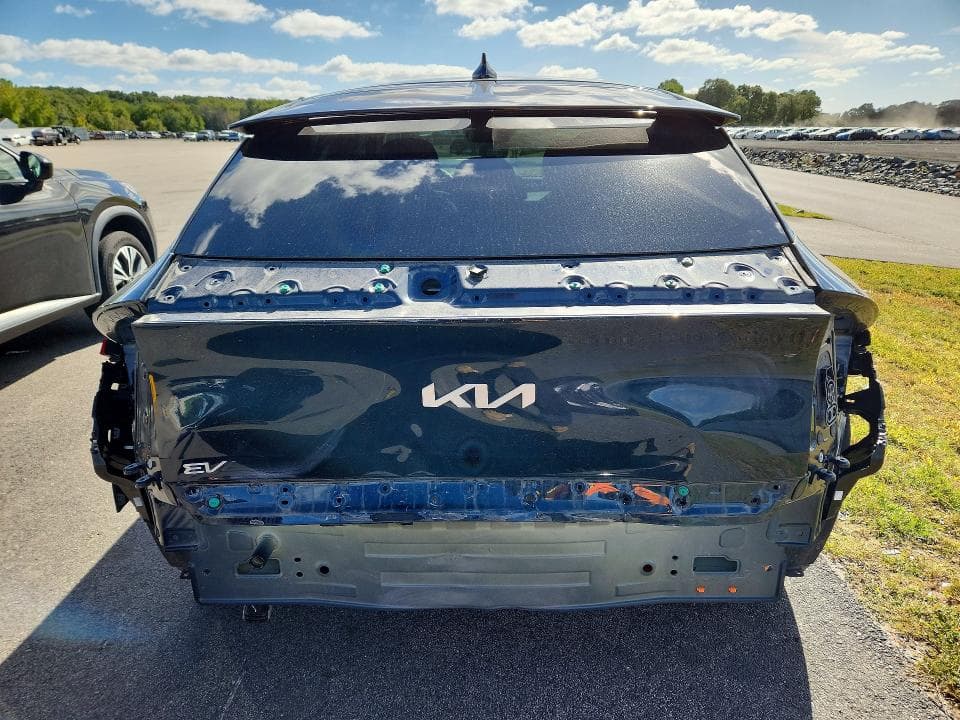 2023 KIA EV6 WIND 6
