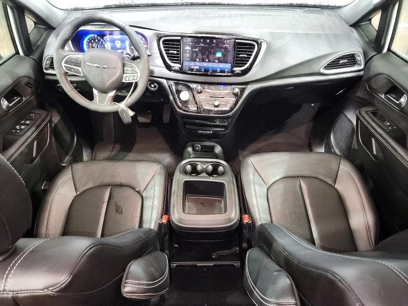 2026 CHRYSLER PACIFICA SELECT 8