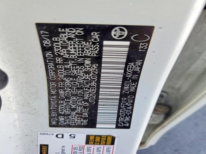 2017 TOYOTA PRIUS V TWO 12