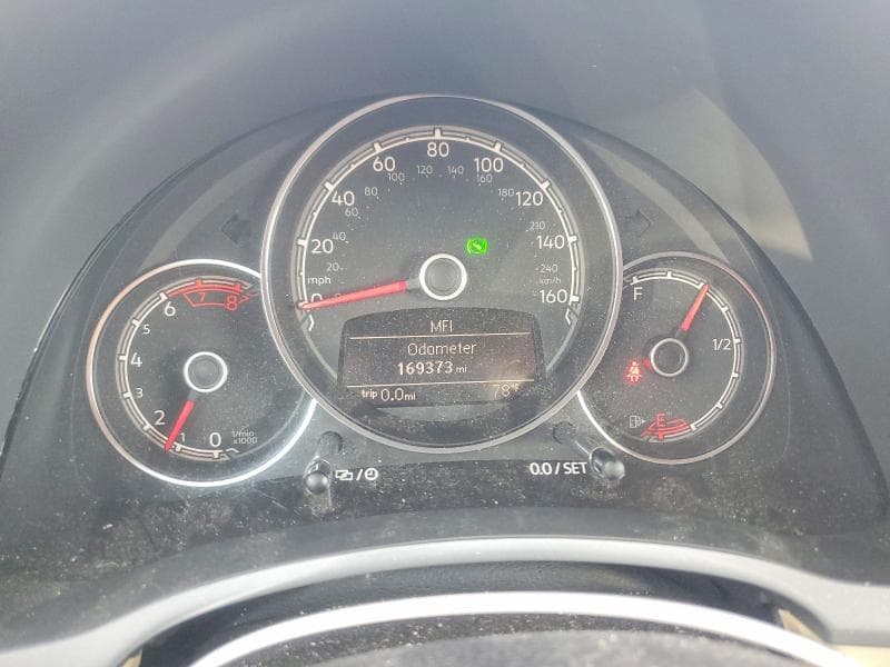 2019 VOLKSWAGEN BEETLE S 9