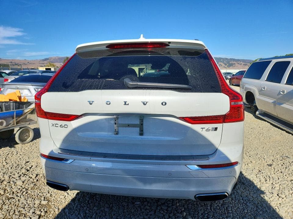 2018 VOLVO XC60 T6 6