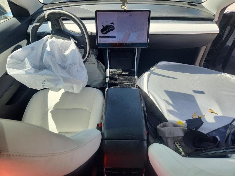 2019 TESLA MODEL 3 8
