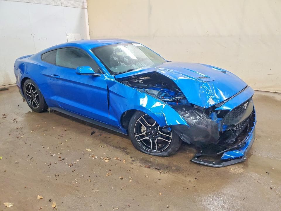 2019 FORD MUSTANG 4