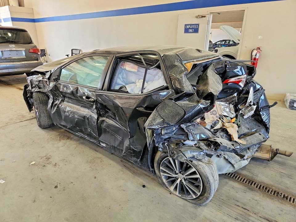 2019 TOYOTA COROLLA LE 2