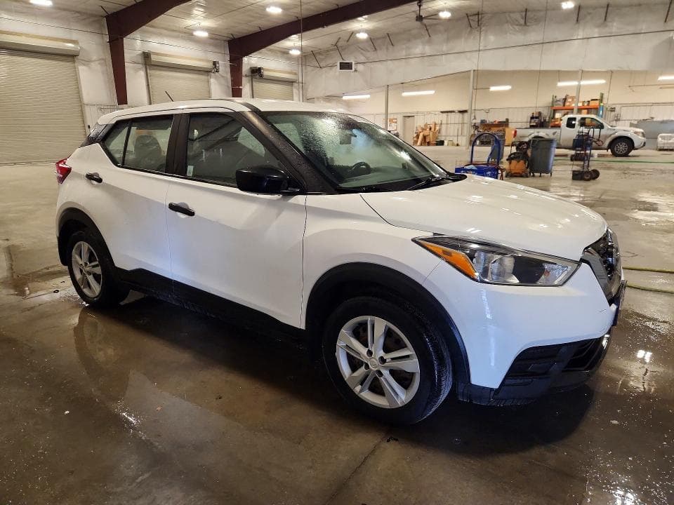 2020 NISSAN KICKS S 4