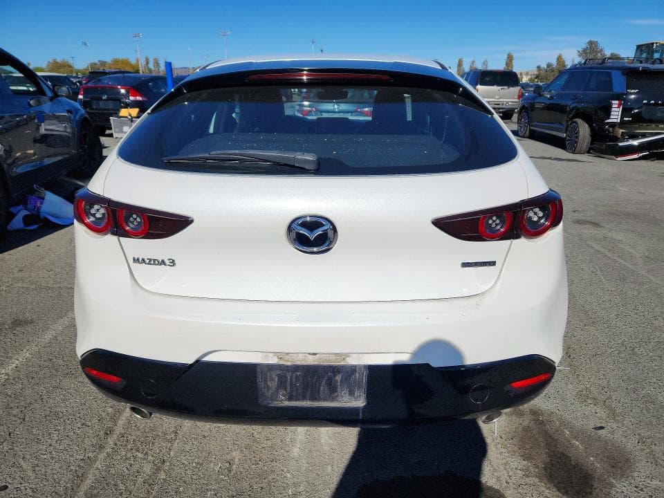 2020 MAZDA 3 6