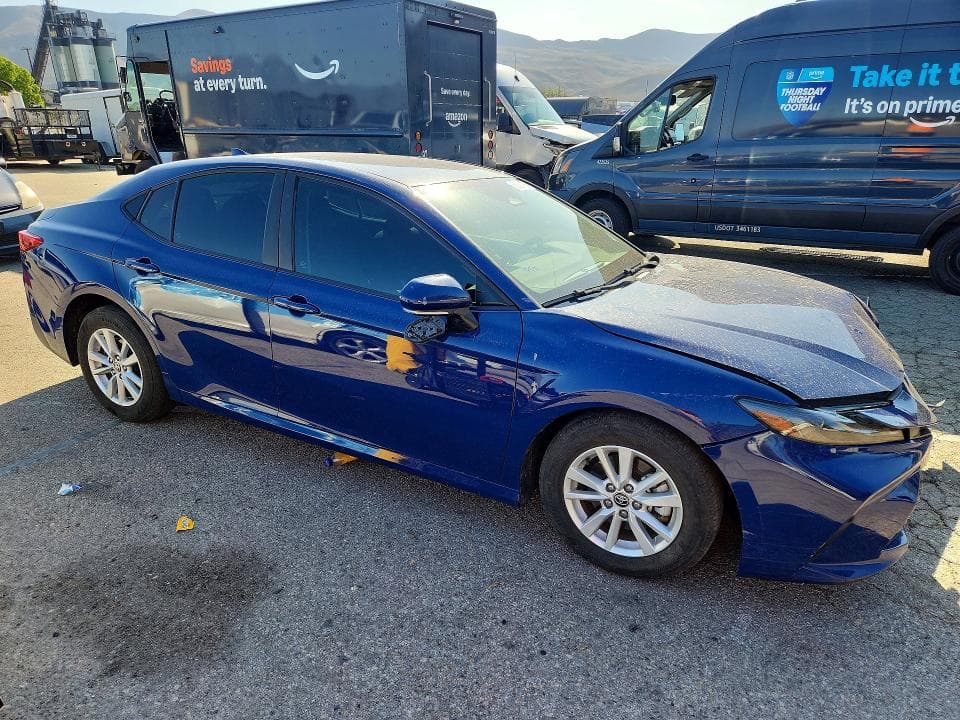 2025 TOYOTA CAMRY LE 4