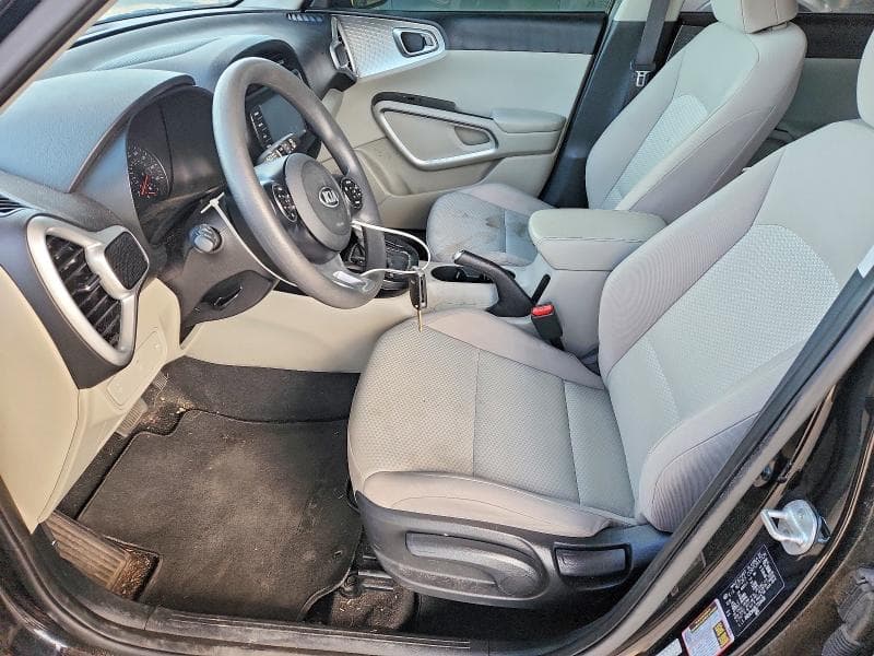 2020 KIA SOUL LX 7