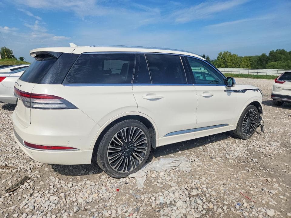 2020 LINCOLN AVIATOR BLACK LABEL 3