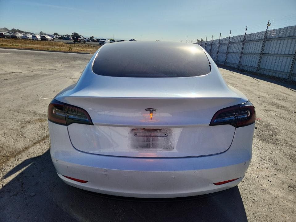2022 TESLA MODEL 3 6
