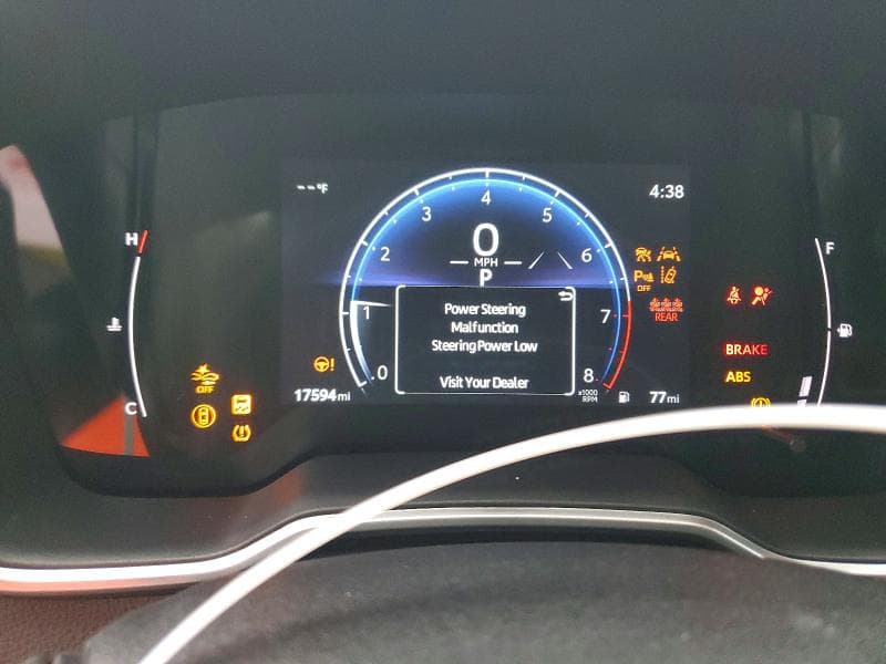 2024 TOYOTA COROLLA CROSS XLE 9