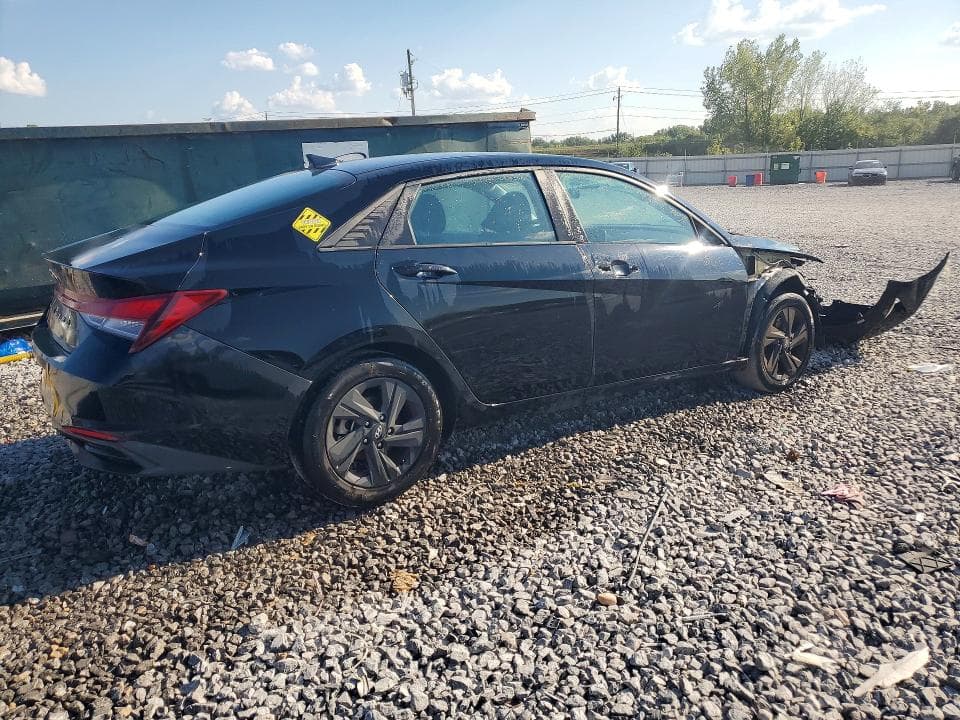 2022 HYUNDAI ELANTRA SEL 3