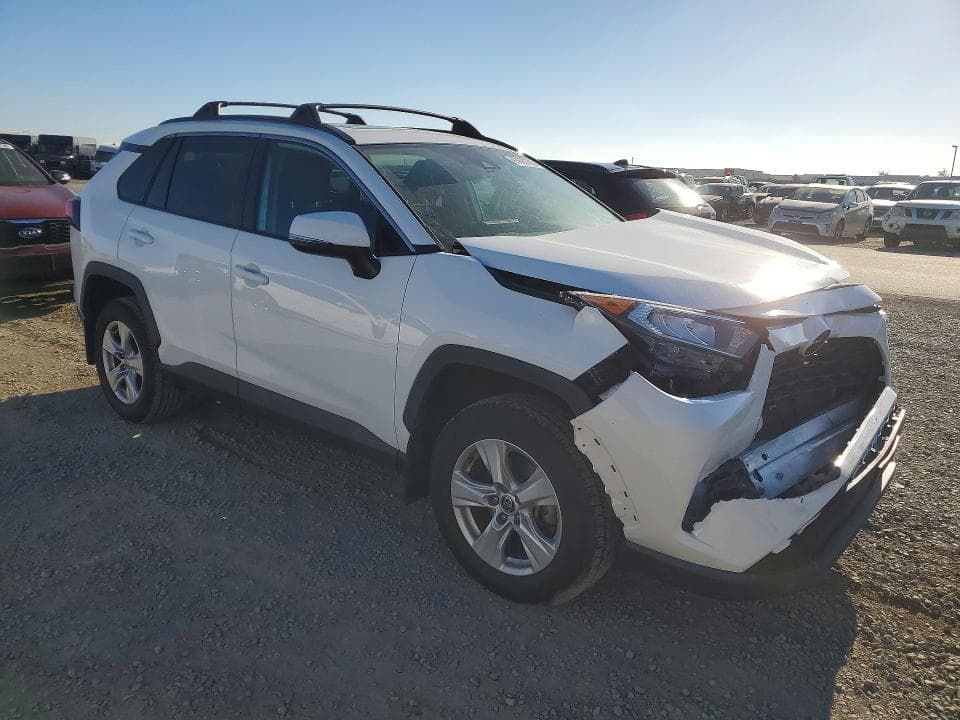2021 TOYOTA RAV4 XLE 4