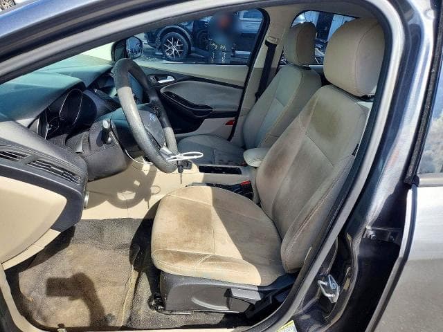 2017 FORD FOCUS SE 7
