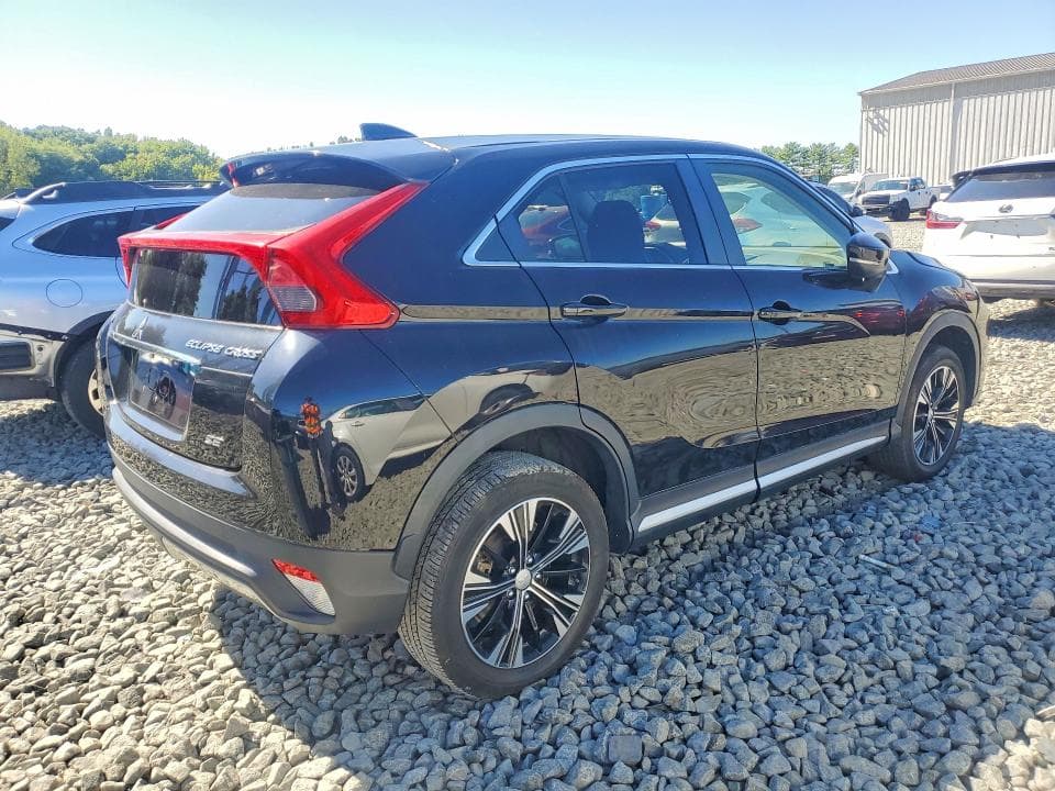 2019 MITSUBISHI ECLIPSE CROSS SE 3