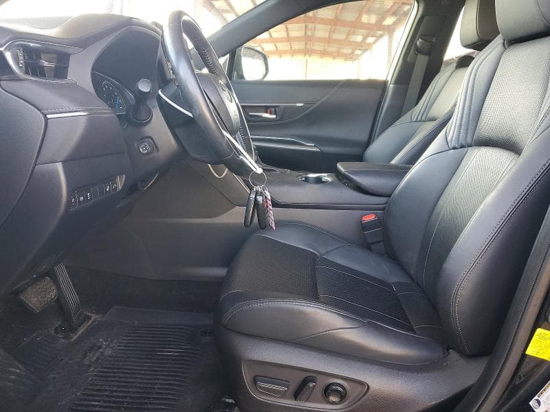 2021 TOYOTA VENZA XLE 7