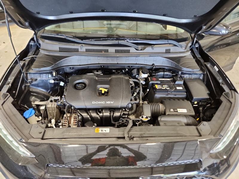 2020 HYUNDAI KONA SE 12